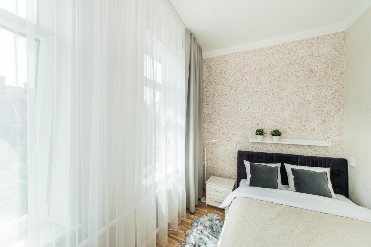 Lovely 1-Bedroom Apartment In Kaunas Old Town エクステリア 写真